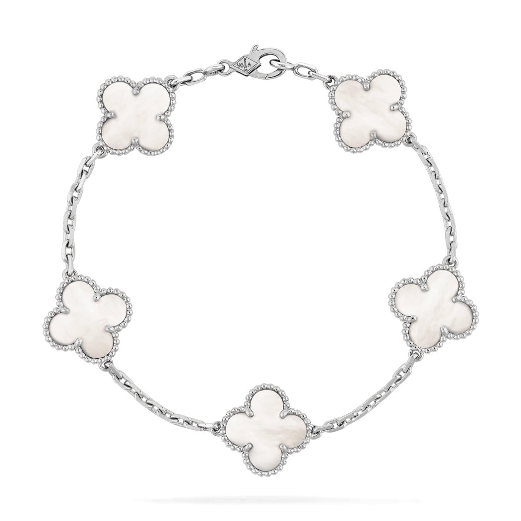 Luxe Clover Bracelet Pearl and Silver